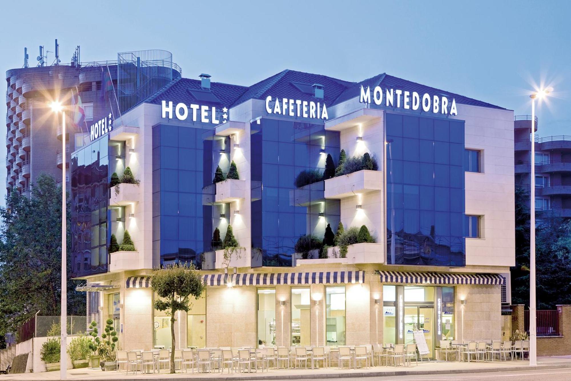 Hotel Montedobra Torrelavega Exteriör bild